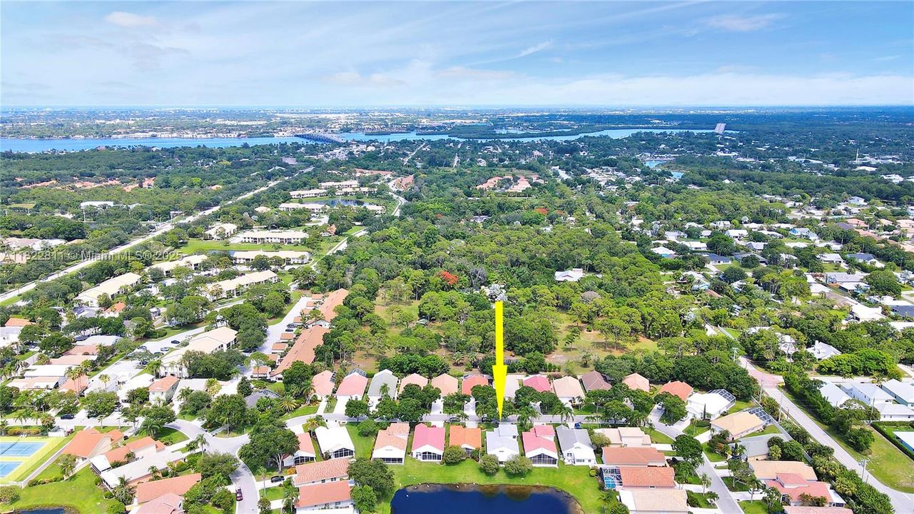 Recently Sold: $439,000 (3 beds, 2 baths, 2070 Square Feet)