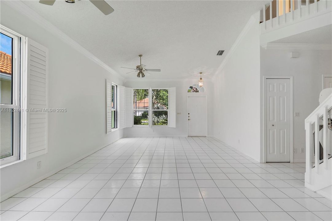 Recently Sold: $439,000 (3 beds, 2 baths, 2070 Square Feet)