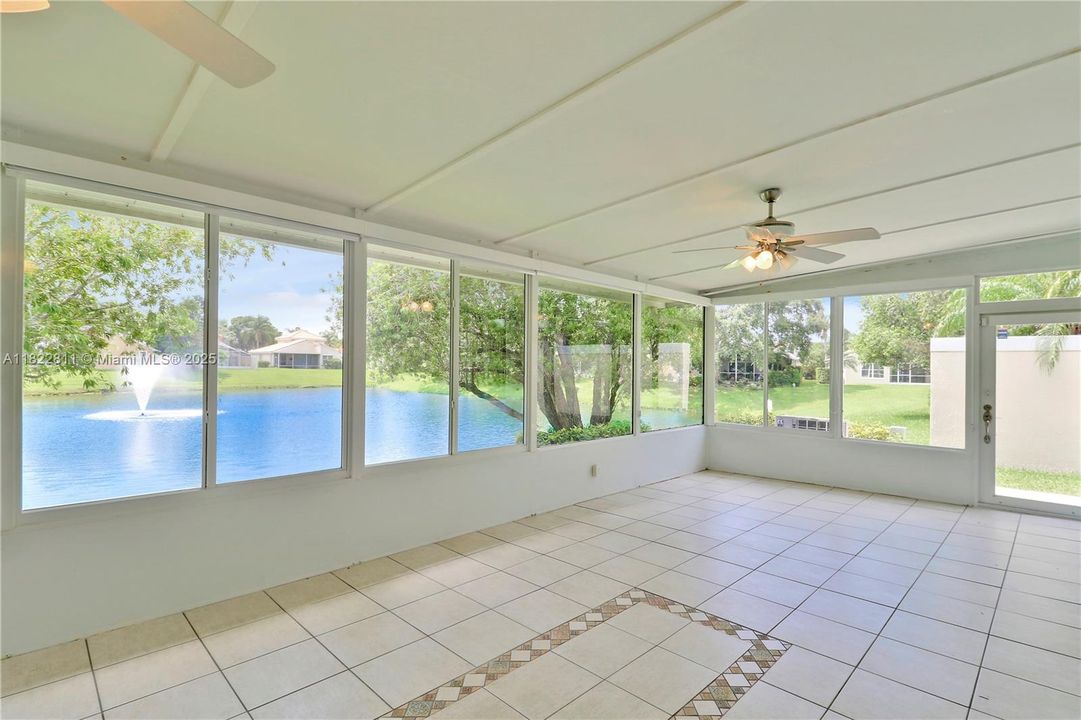 Recently Sold: $439,000 (3 beds, 2 baths, 2070 Square Feet)