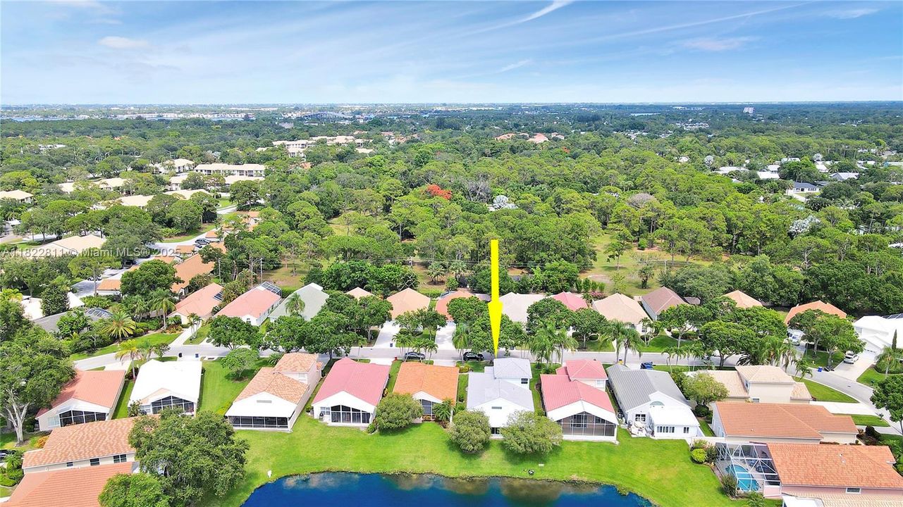 Recently Sold: $439,000 (3 beds, 2 baths, 2070 Square Feet)