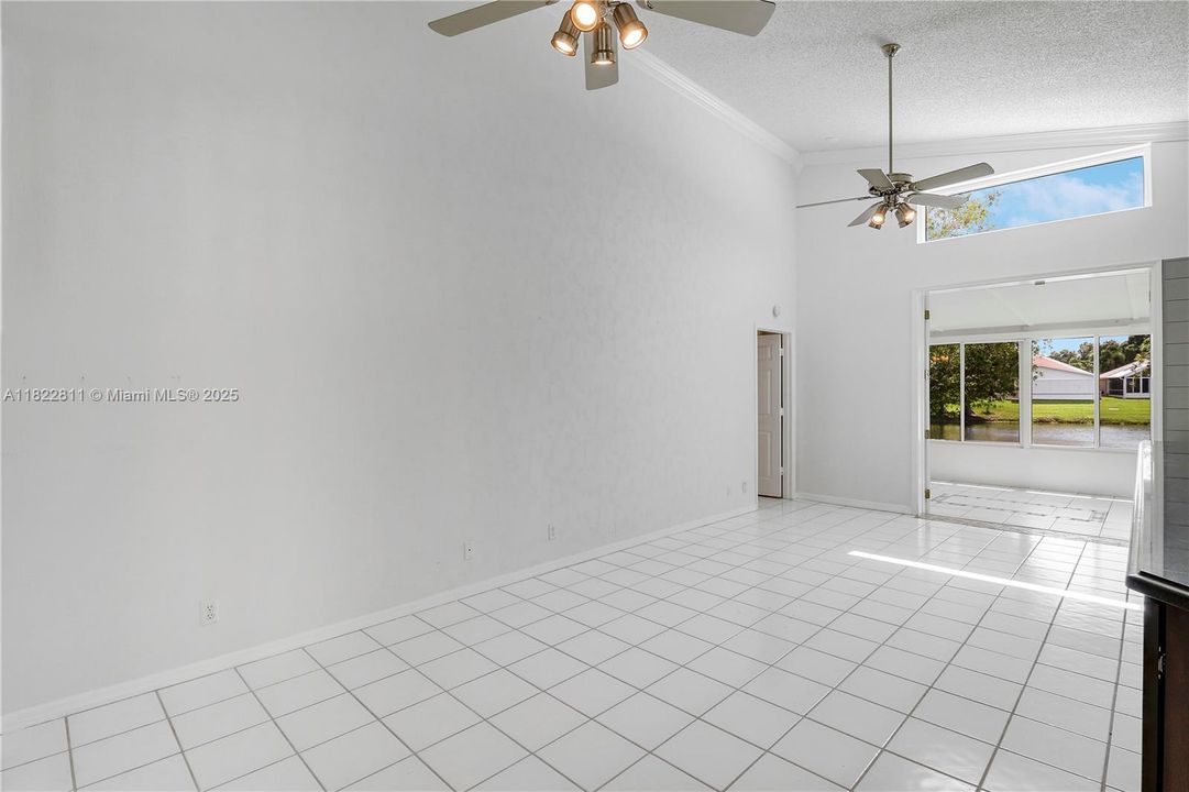 Recently Sold: $439,000 (3 beds, 2 baths, 2070 Square Feet)