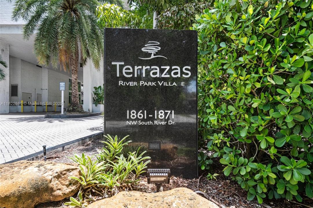 待售: $475,000 (2 贝兹, 2 浴室, 0 平方英尺)