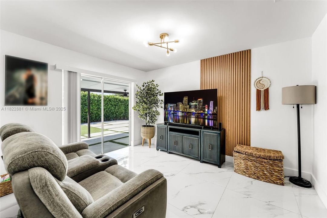 Recently Sold: $725,000 (4 beds, 2 baths, 1712 Square Feet)