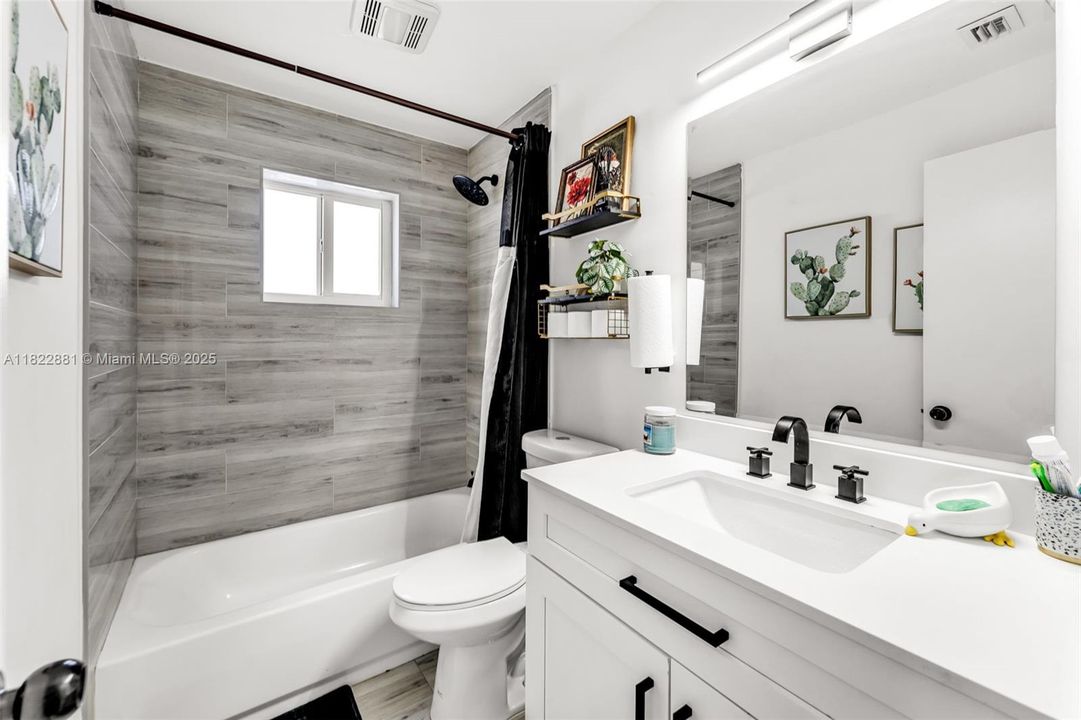 Recently Sold: $725,000 (4 beds, 2 baths, 1712 Square Feet)