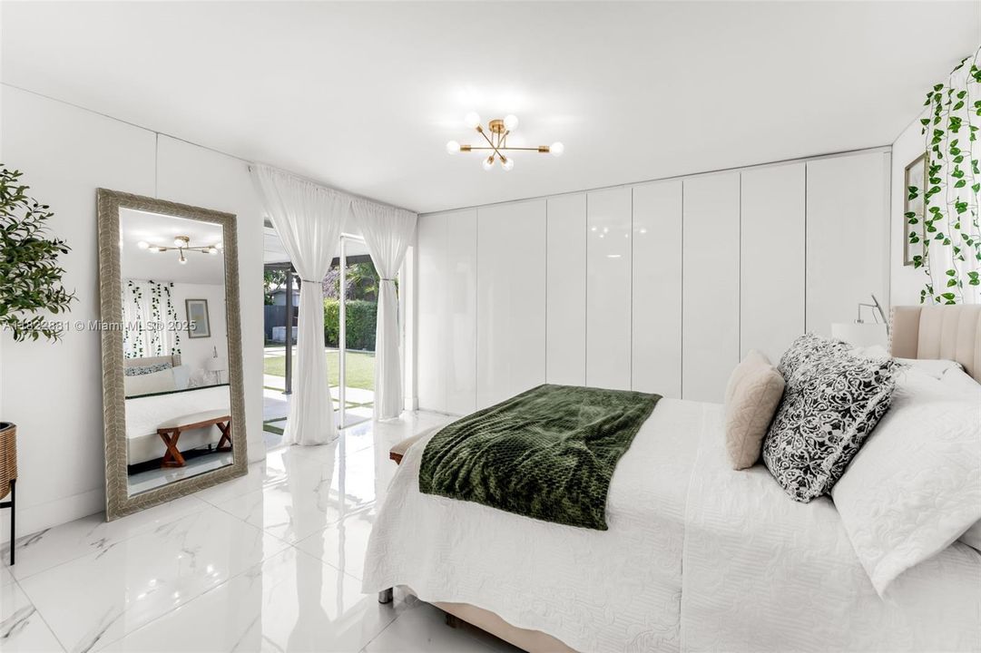 Recently Sold: $725,000 (4 beds, 2 baths, 1712 Square Feet)