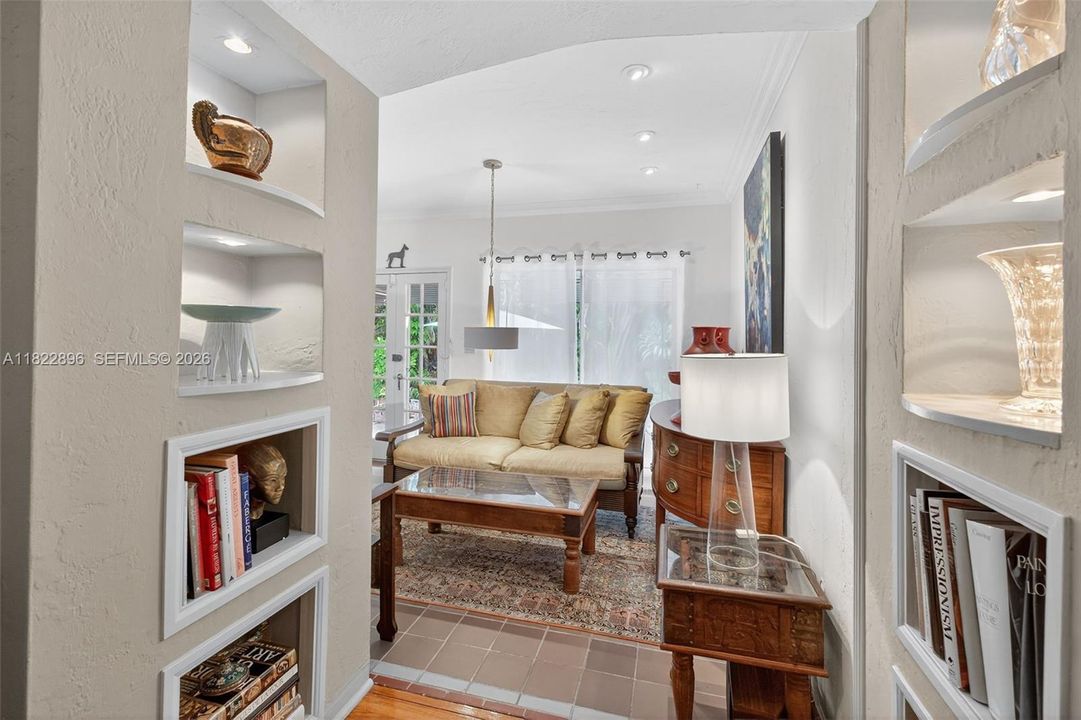 En Venta: $1,995,000 (3 camas, 2 baños, 1540 Pies cuadrados)