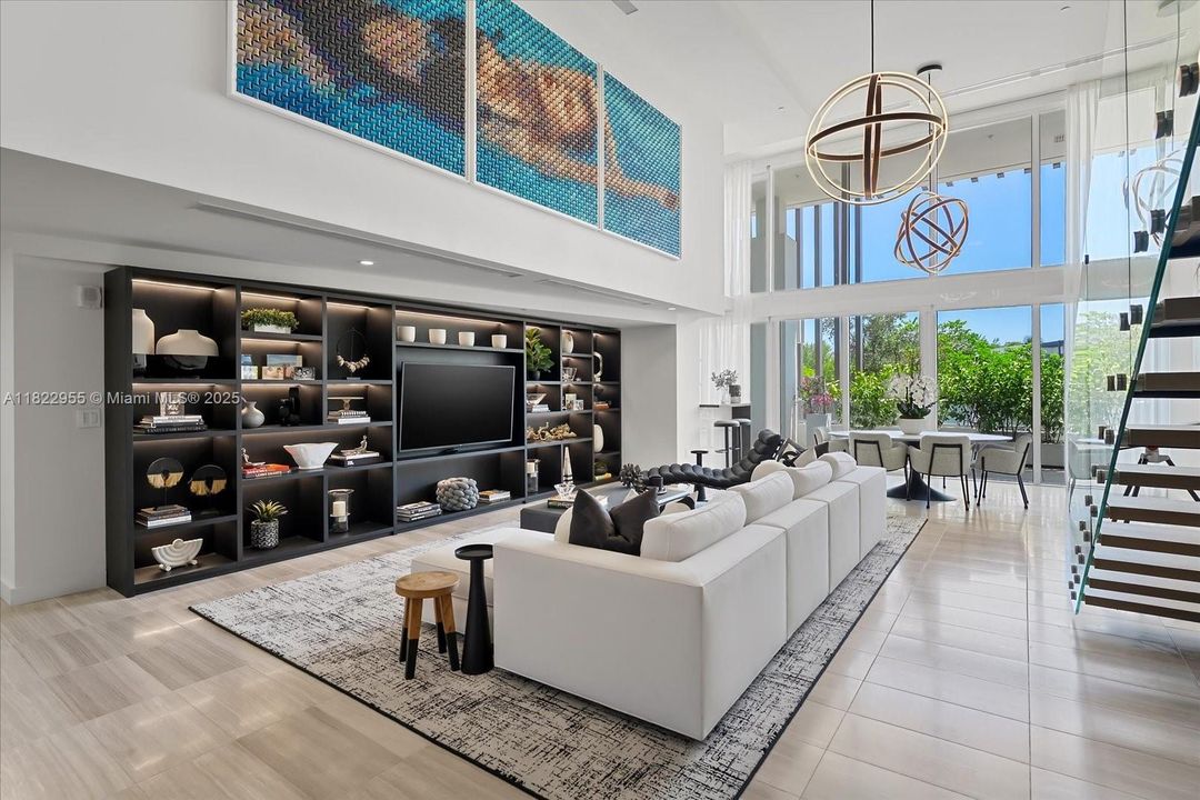 En Venta: $4,925,000 (4 camas, 4 baños, 4033 Pies cuadrados)