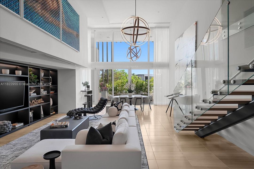 En Venta: $4,925,000 (4 camas, 4 baños, 4033 Pies cuadrados)