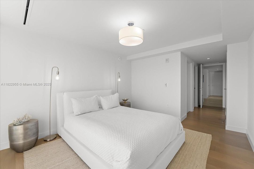 En Venta: $4,925,000 (4 camas, 4 baños, 4033 Pies cuadrados)