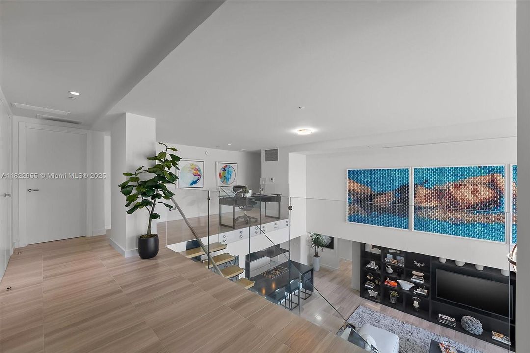 En Venta: $4,925,000 (4 camas, 4 baños, 4033 Pies cuadrados)