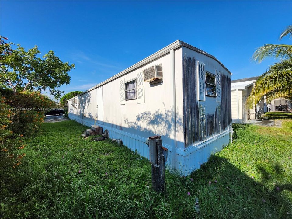 待售: $145,000 (2 贝兹, 1 浴室, 0 平方英尺)