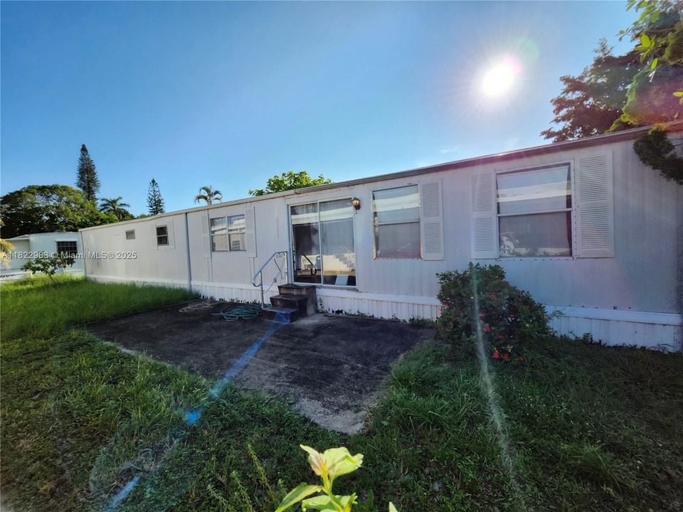 待售: $145,000 (2 贝兹, 1 浴室, 0 平方英尺)