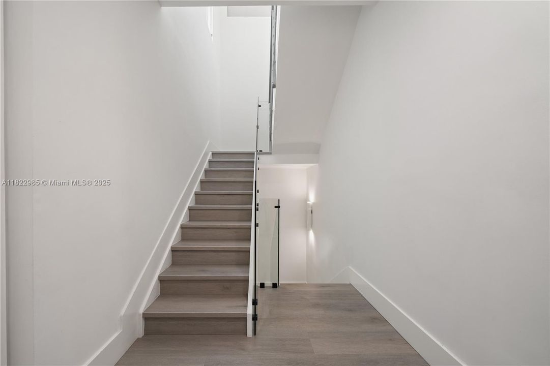 En Venta: $2,990,000 (5 camas, 4 baños, 3156 Pies cuadrados)