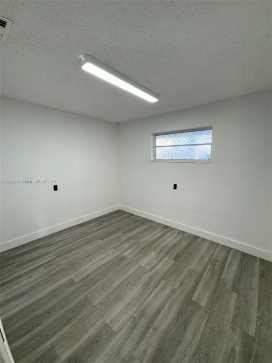 出租: $35 (0 贝兹, 0 浴室, 0 平方英尺)