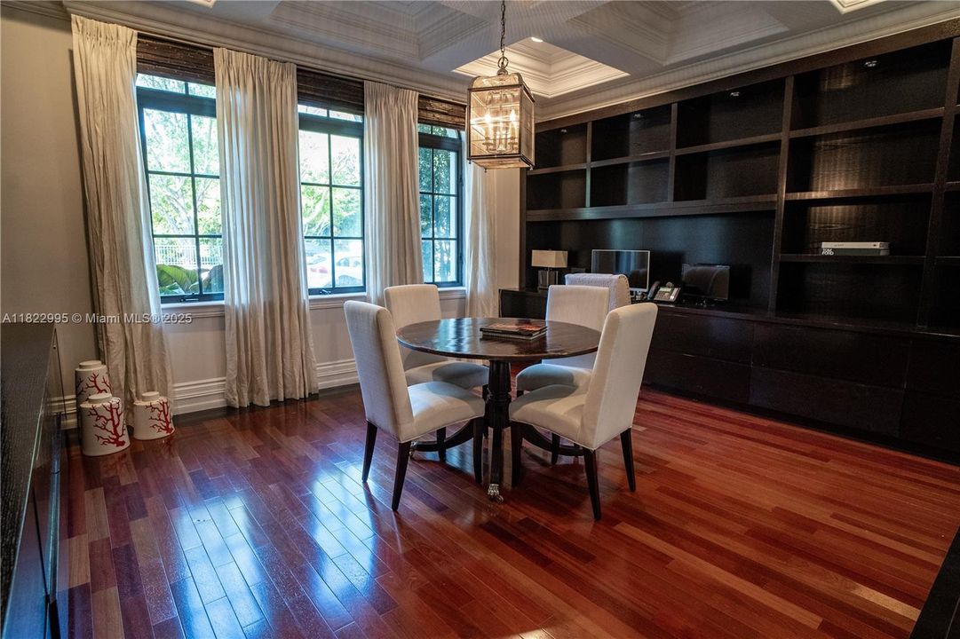 Recently Rented: $35,000 (8 beds, 9 baths, 7973 Square Feet)