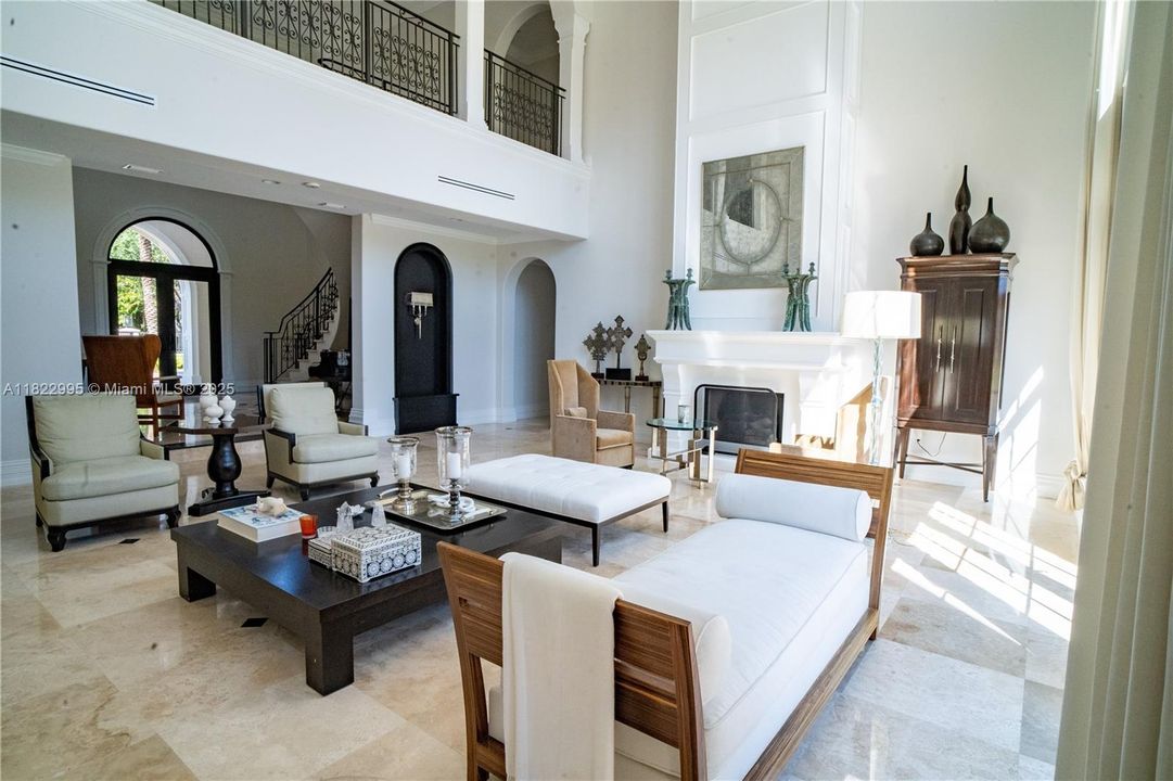 Recently Rented: $35,000 (8 beds, 9 baths, 7973 Square Feet)