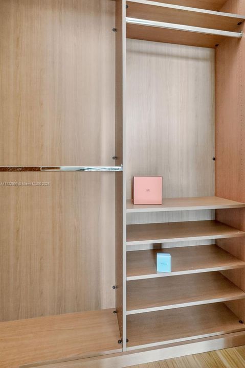 For Rent: $27,000 (4 beds, 6 baths, 5141 Square Feet)