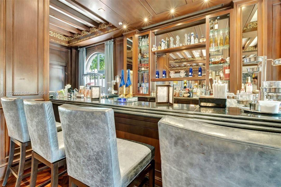 For Rent: $27,000 (4 beds, 6 baths, 5141 Square Feet)