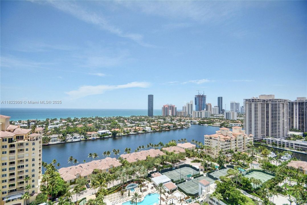 For Rent: $27,000 (4 beds, 6 baths, 5141 Square Feet)