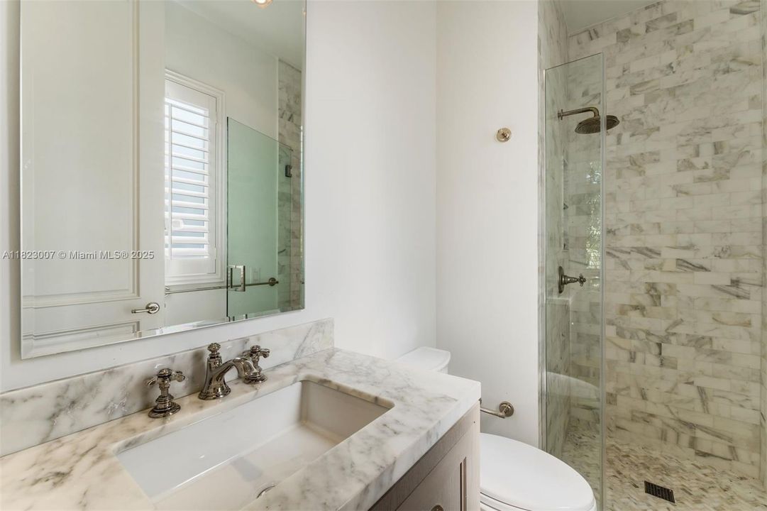 Downstairs full bathroom