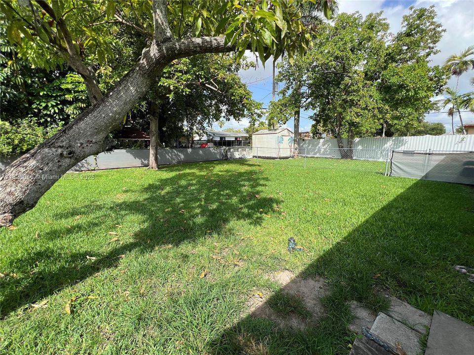 Recently Sold: $585,000 (4 beds, 2 baths, 2100 Square Feet)