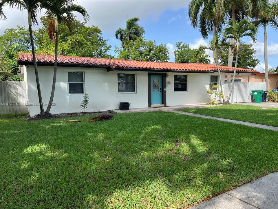 Recently Sold: $585,000 (4 beds, 2 baths, 2100 Square Feet)
