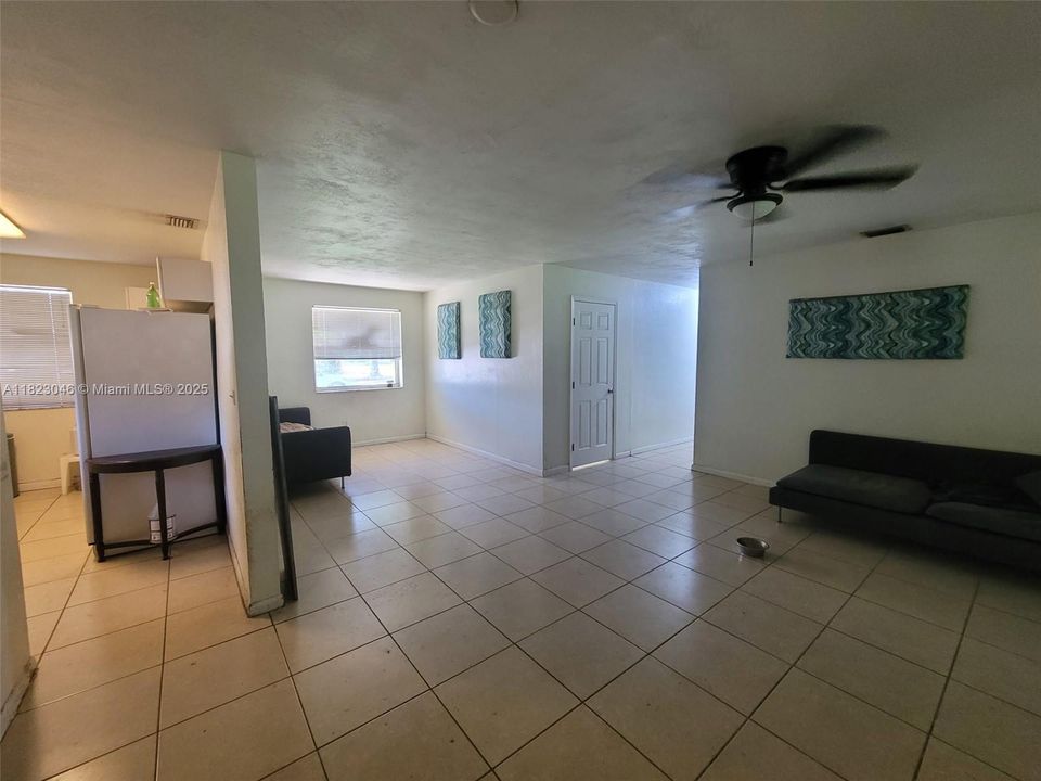 Recently Sold: $585,000 (4 beds, 2 baths, 2100 Square Feet)