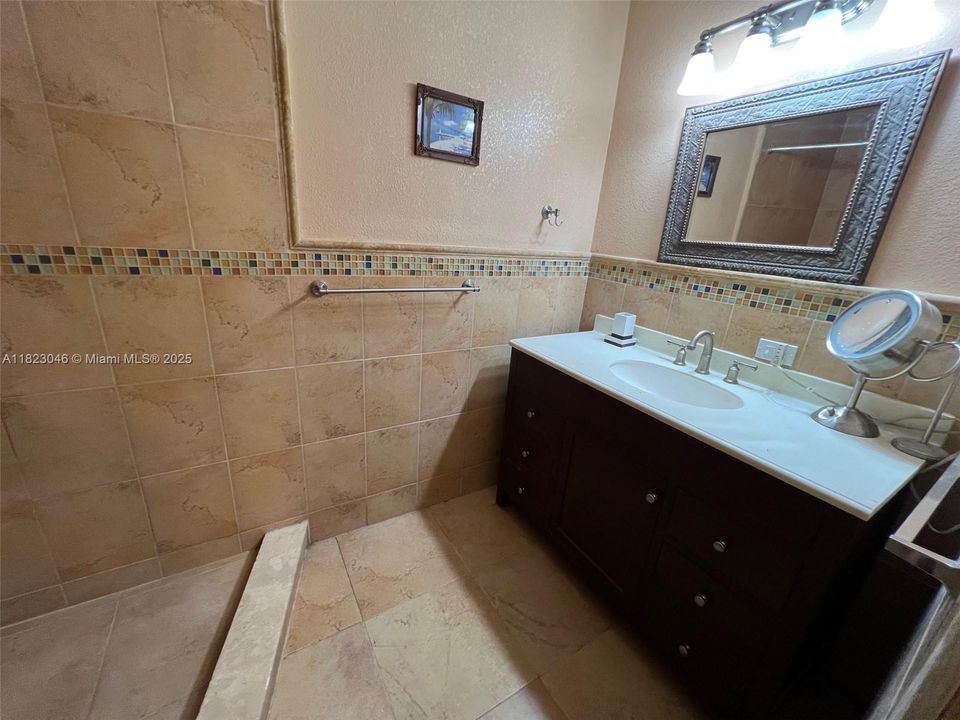 Recently Sold: $585,000 (4 beds, 2 baths, 2100 Square Feet)