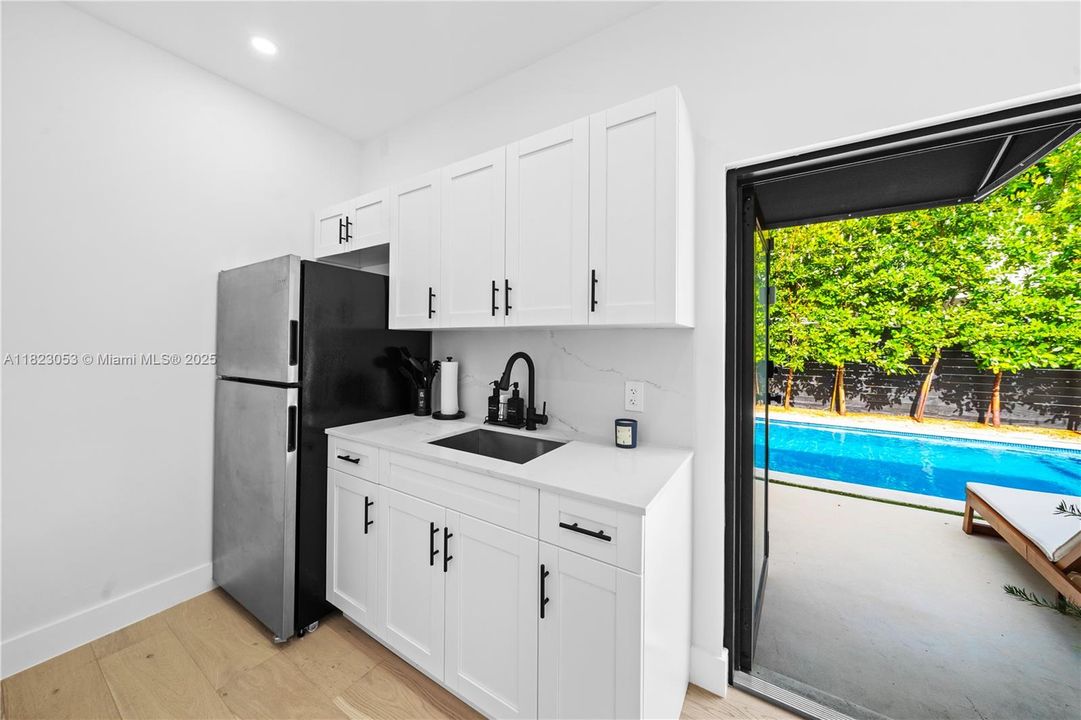 На продажу: $3,000,000 (6 спален, 5 ванн, 0 Квадратных фут)