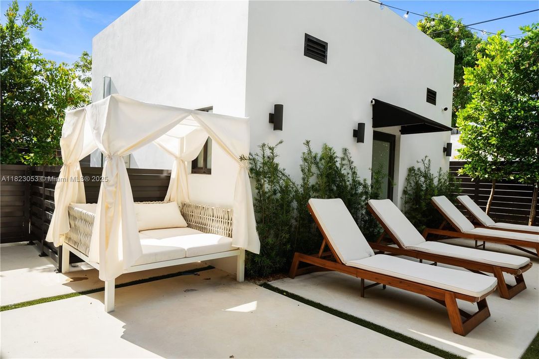 На продажу: $3,000,000 (6 спален, 5 ванн, 0 Квадратных фут)