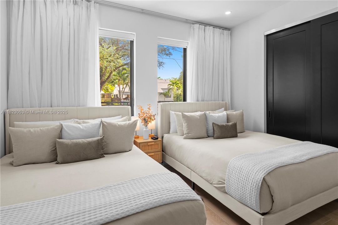 На продажу: $3,000,000 (6 спален, 5 ванн, 0 Квадратных фут)