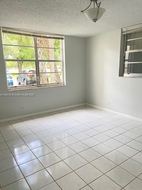 En Venta: $219,000 (2 camas, 2 baños, 1140 Pies cuadrados)