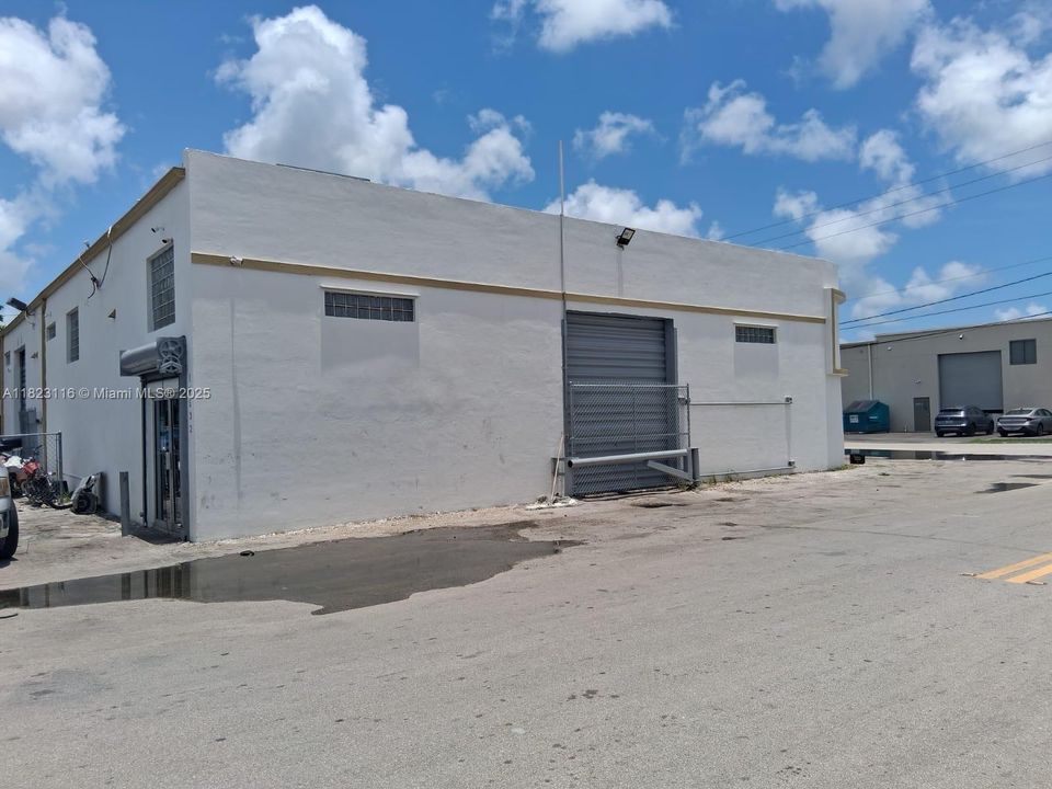 待售: $2,149,111 (0 贝兹, 0 浴室, 0 平方英尺)