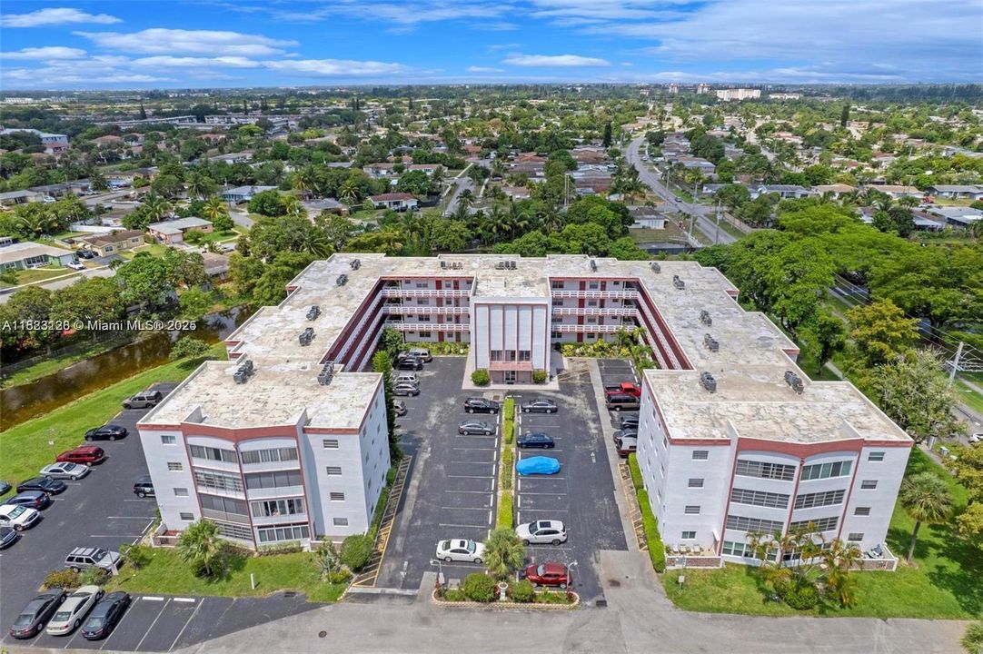 Active With Contract: $55,000 (1 beds, 1 baths, 783 Square Feet)