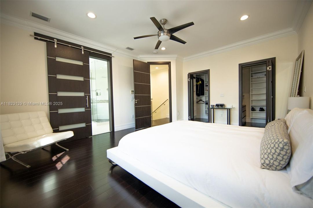 Недавно арендовано: $10,500 (5 спален, 4 ванн, 2832 Квадратных фут)