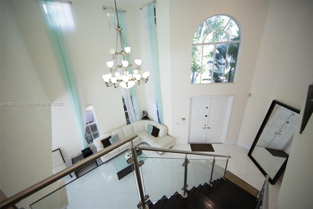 Недавно арендовано: $10,500 (5 спален, 4 ванн, 2832 Квадратных фут)