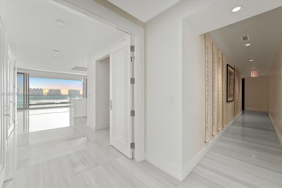 待售: $6,300,000 (3 贝兹, 4 浴室, 2616 平方英尺)