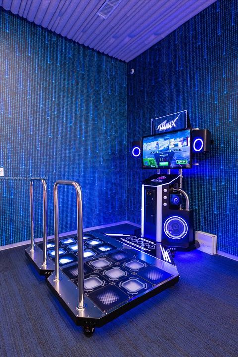 待售: $6,300,000 (3 贝兹, 4 浴室, 2616 平方英尺)