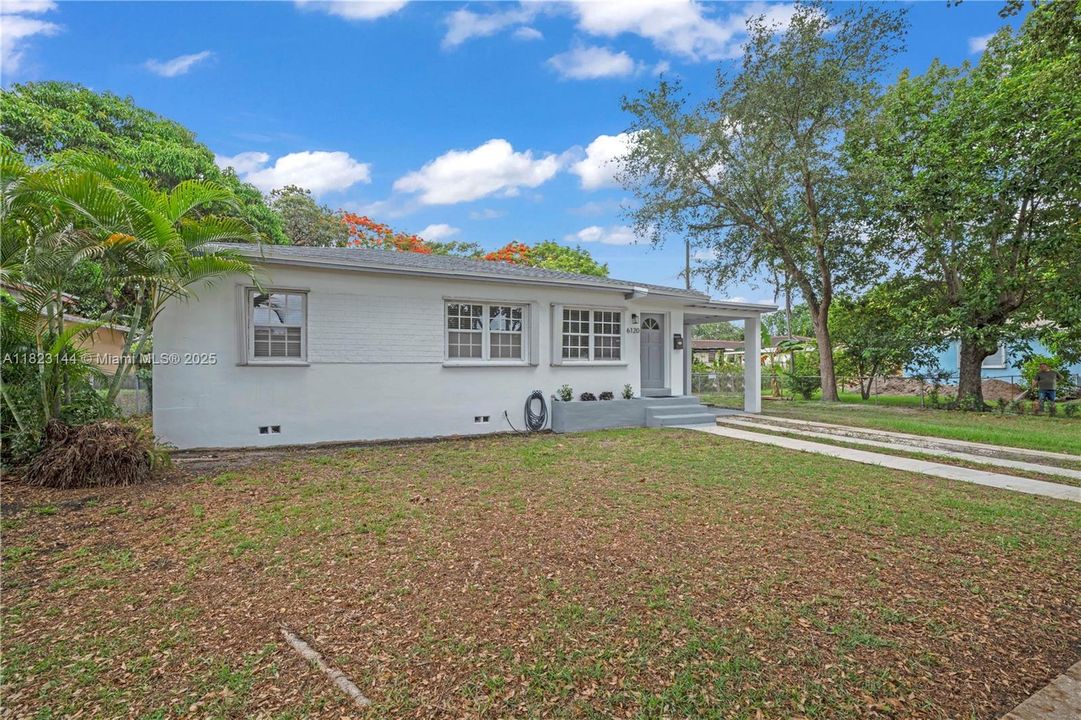 Recently Sold: $643,000 (3 beds, 1 baths, 962 Square Feet)