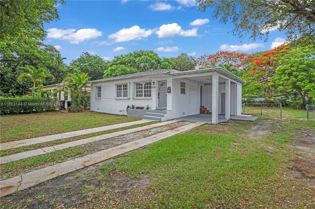 Recently Sold: $643,000 (3 beds, 1 baths, 962 Square Feet)