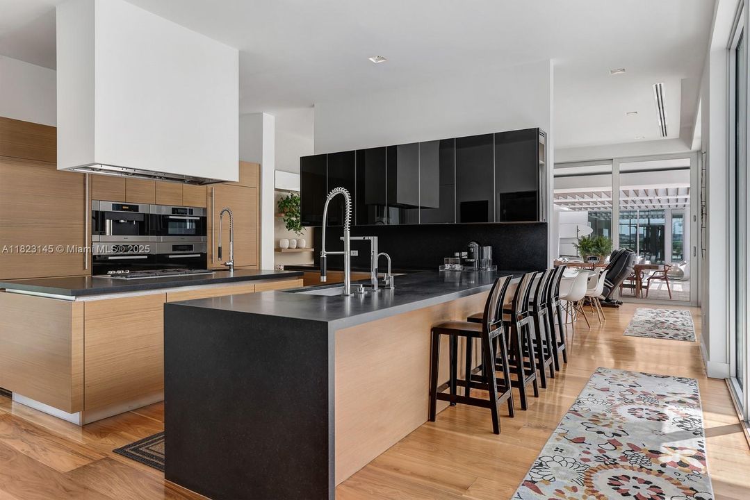 En Venta: $48,000,000 (9 camas, 8 baños, 0 Pies cuadrados)