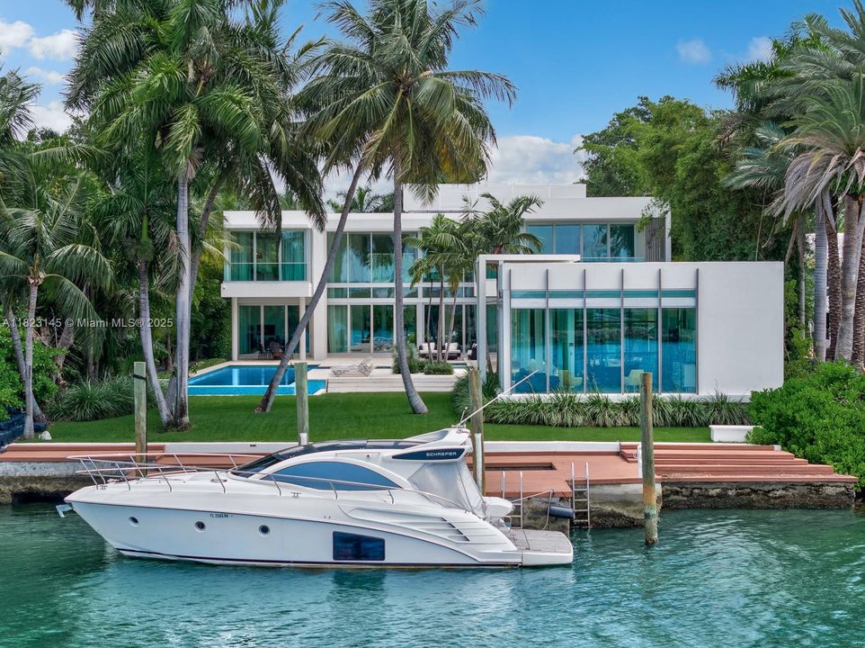 En Venta: $48,000,000 (9 camas, 8 baños, 0 Pies cuadrados)