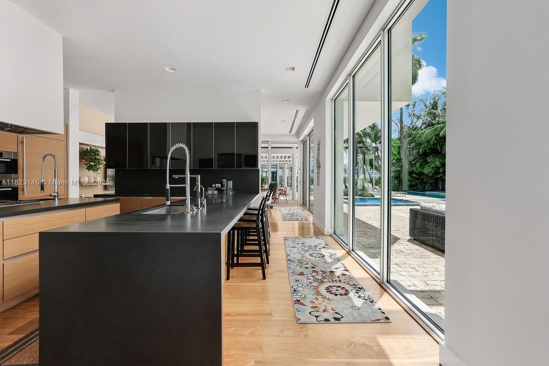 En Venta: $48,000,000 (9 camas, 8 baños, 0 Pies cuadrados)