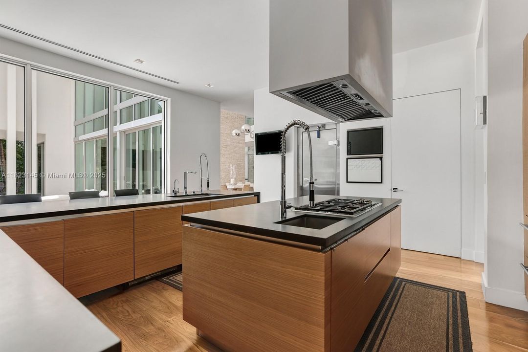 En Venta: $48,000,000 (9 camas, 8 baños, 0 Pies cuadrados)