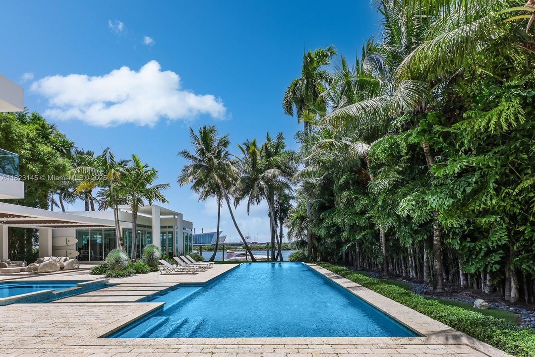 En Venta: $48,000,000 (9 camas, 8 baños, 0 Pies cuadrados)
