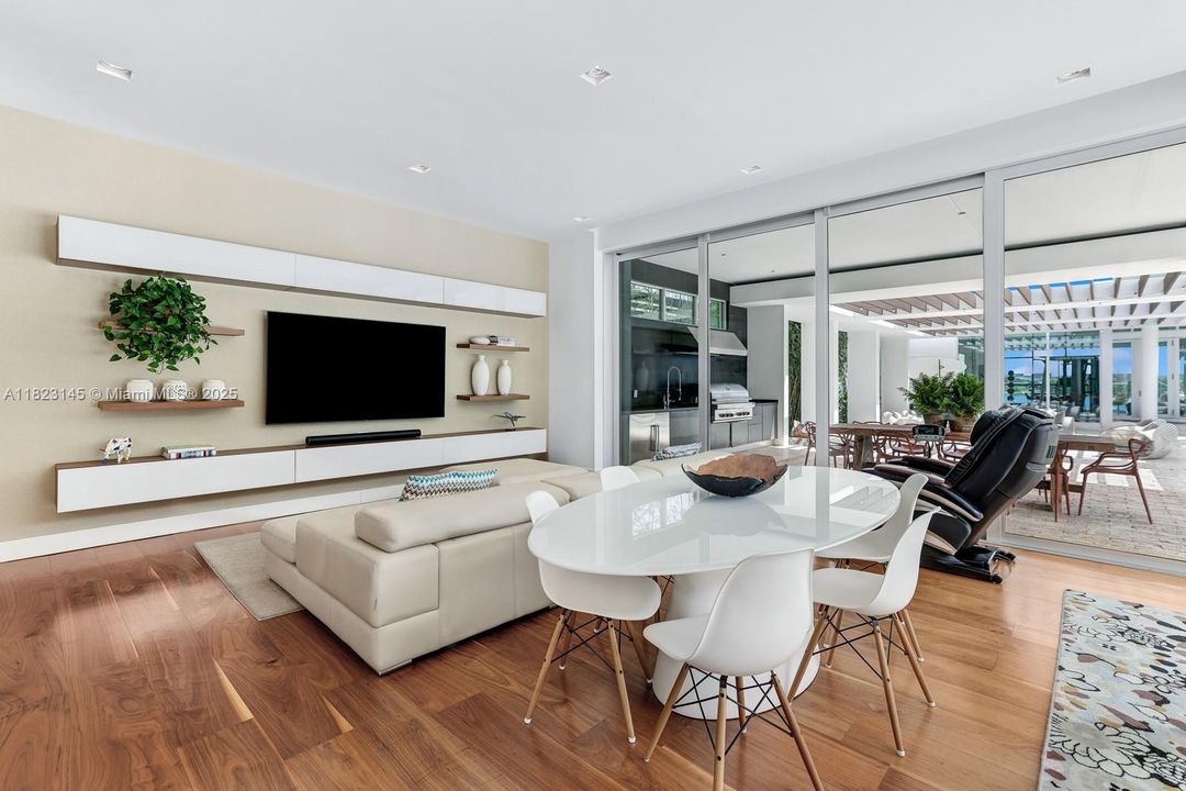 En Venta: $48,000,000 (9 camas, 8 baños, 0 Pies cuadrados)