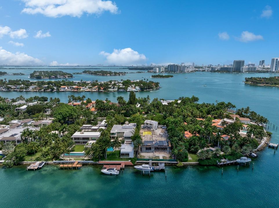 En Venta: $48,000,000 (9 camas, 8 baños, 0 Pies cuadrados)