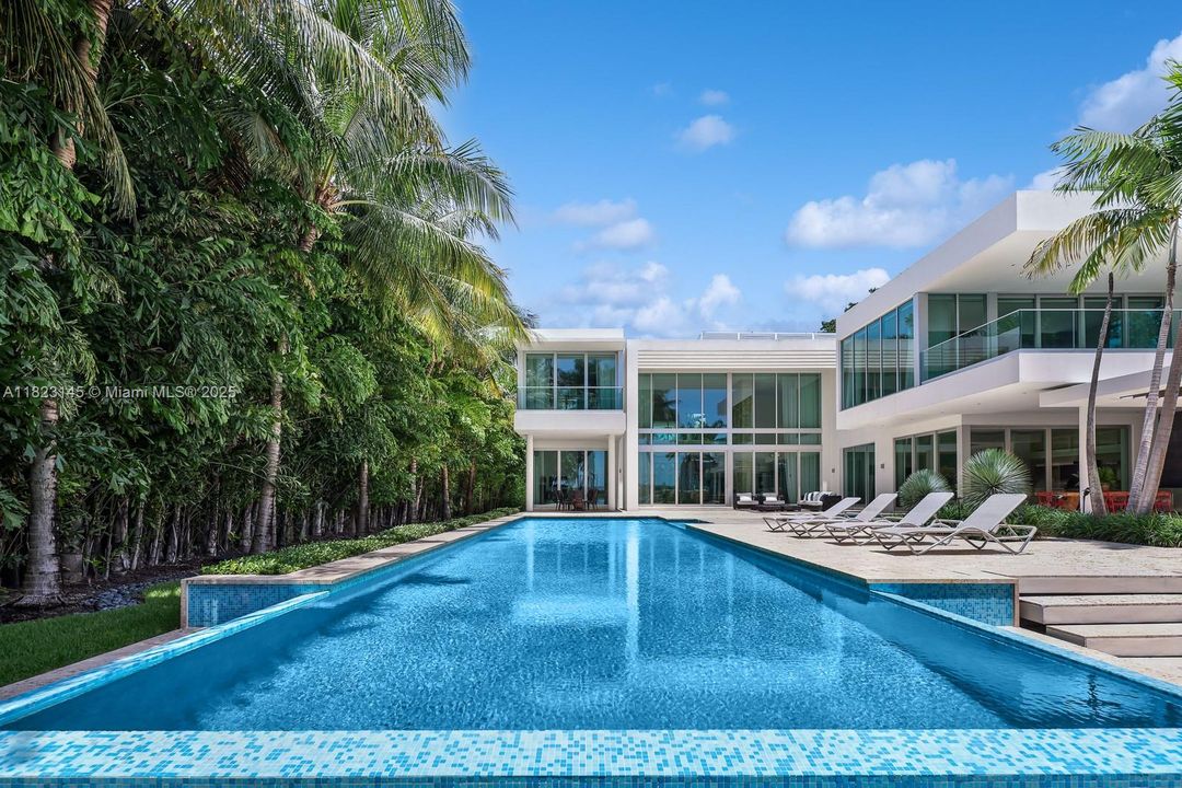 En Venta: $48,000,000 (9 camas, 8 baños, 0 Pies cuadrados)