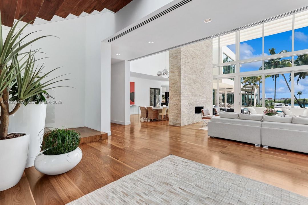 En Venta: $48,000,000 (9 camas, 8 baños, 0 Pies cuadrados)