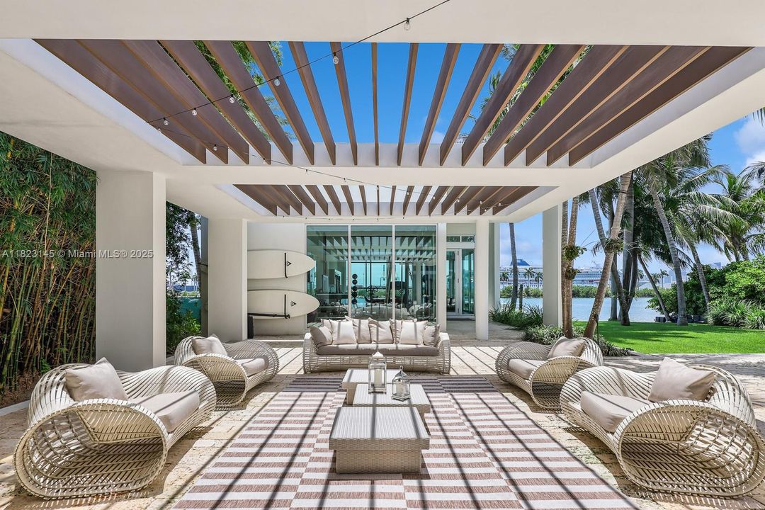 En Venta: $48,000,000 (9 camas, 8 baños, 0 Pies cuadrados)